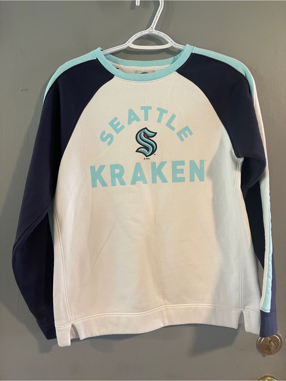 NHL Seattle Kraken Pullover Crew Sweatshirt Size S